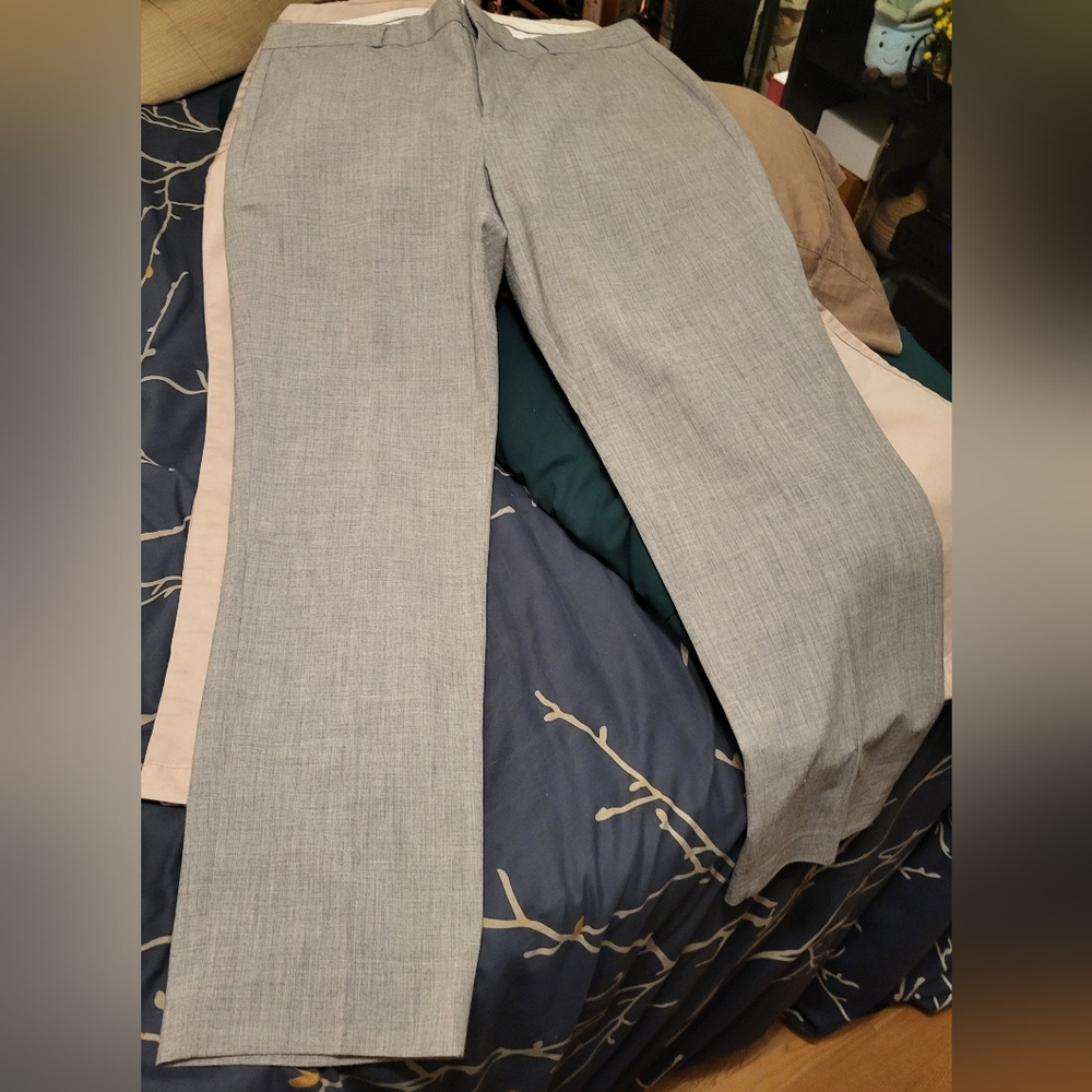 Pants - Picture 8 of 10